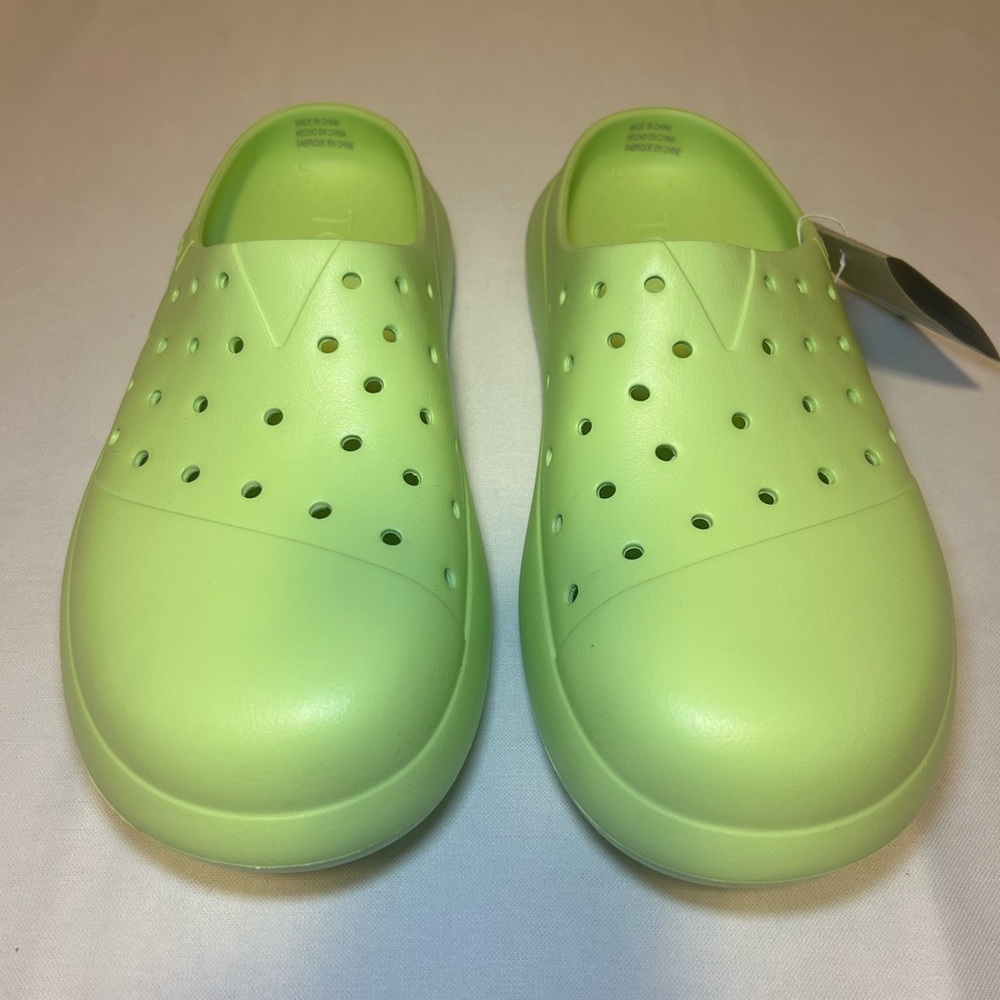 NWT TOMS Alpargata Mallow Mule Pistacho Green Unisex Size W 10, M 8